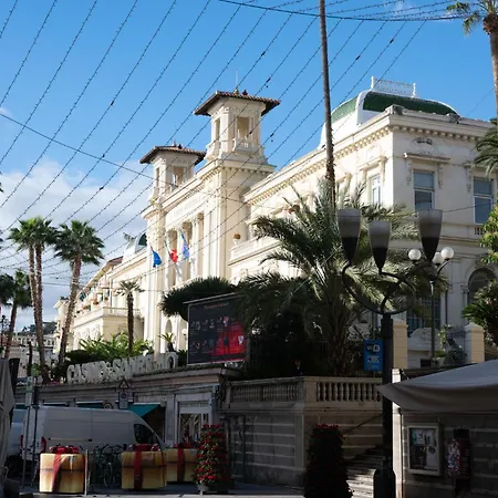 Inluce Terrazza Apartamento San Remo